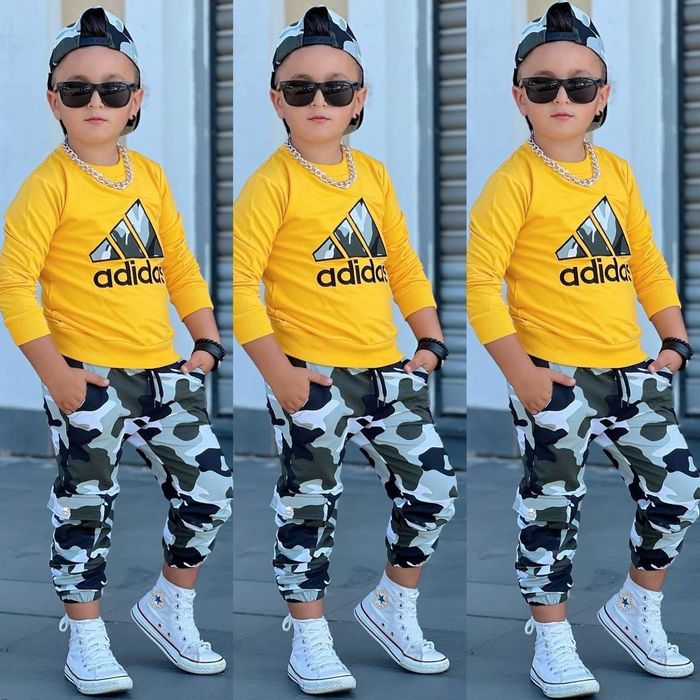 Pret redus bluza si pantalon