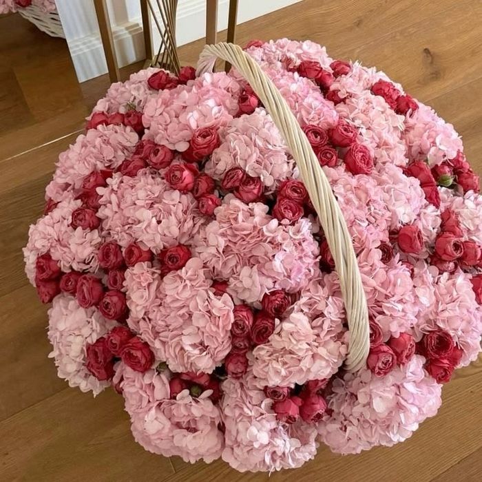 Цветы в корзине АСТАНА