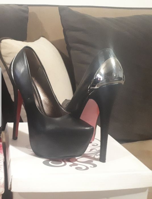 Нови обувки 37 номер