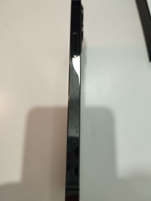 iPhone 12 Pro Silver 128GB - Baterie 100% - Display Defect (Cutie + Hu