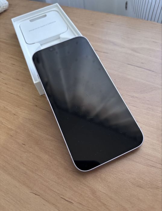 Iphone 14 simplu