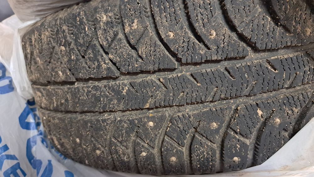 Продам зимнюю резину
