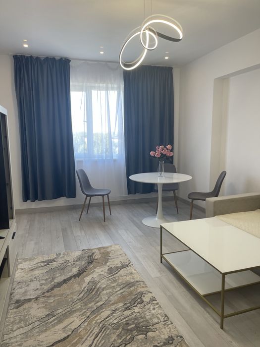 Non stop regim hotelier sector 4