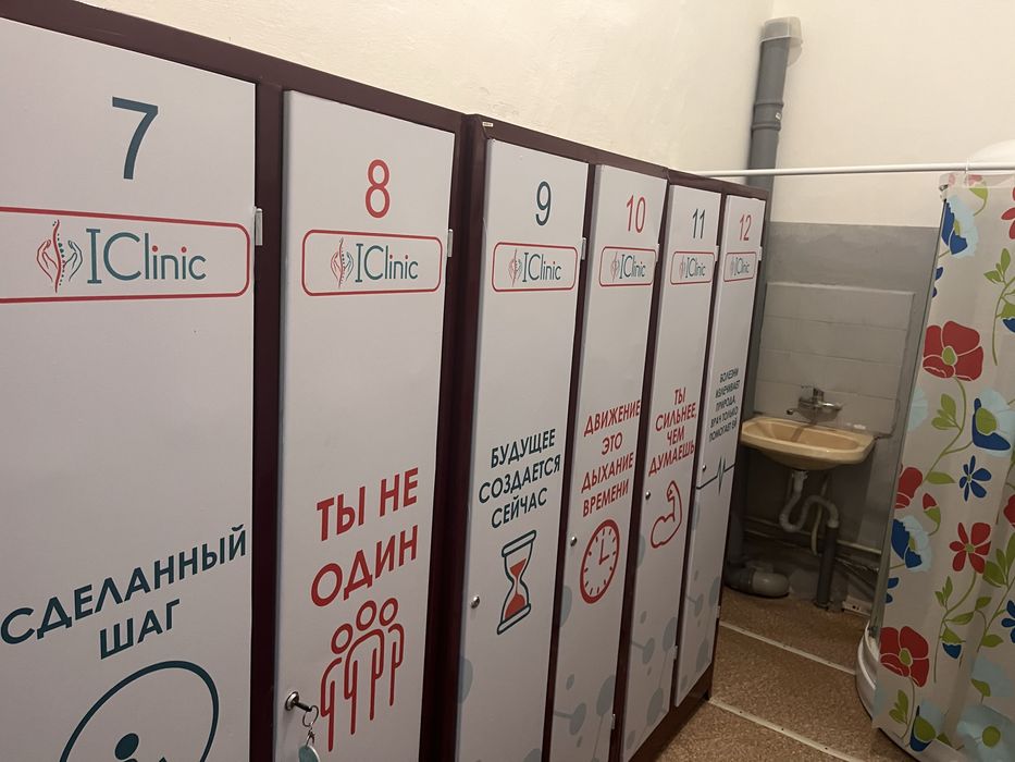 Металлические шкафчики для раздевалки — 18 шт