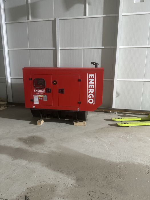 Inchiriez generator 25 kw