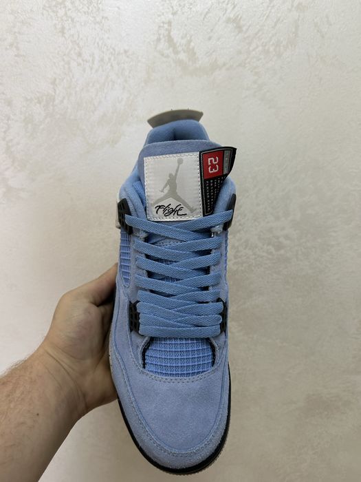 Jordan 4 University Blue