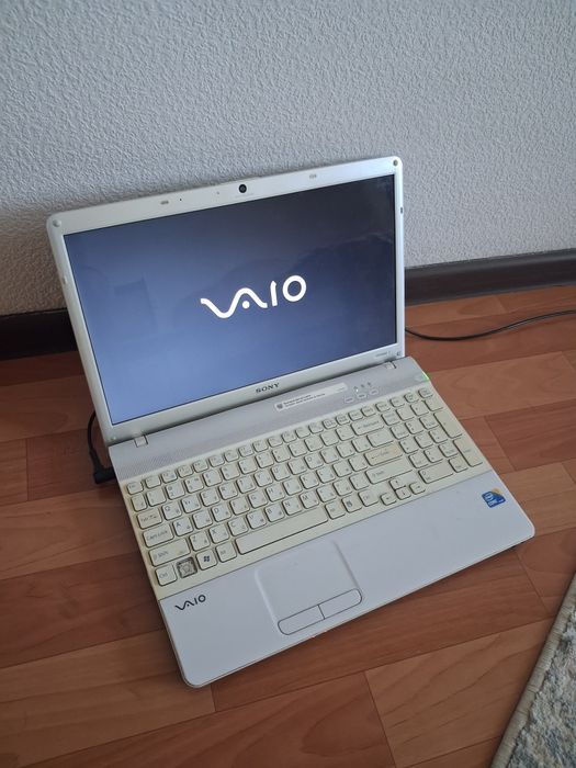 Ноутбук SONY Vaio Core i3