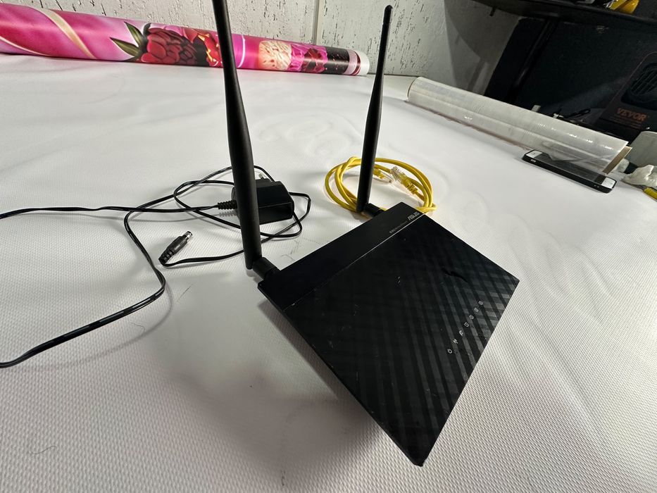 Router wireless Asus RT N12 antene mari high gain ruter rooter  300 Mbps