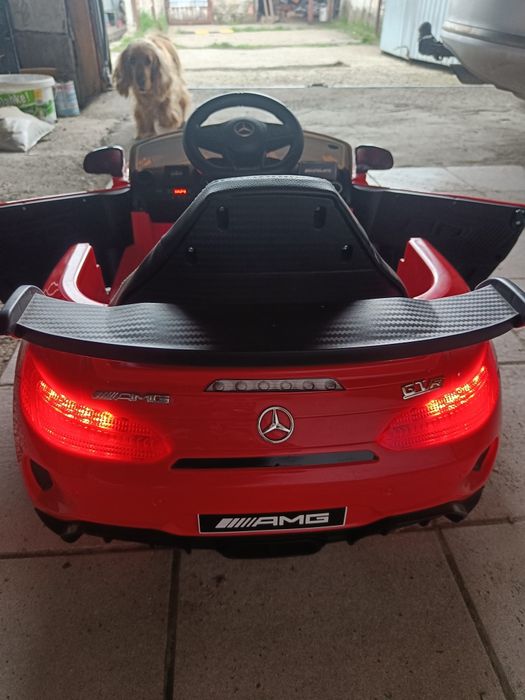 Mașinuță cu telecomanda pentru exterior