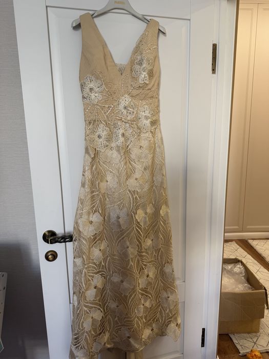 Продам вечерние платья