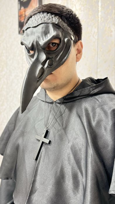 Костюмы, маски на прокат.