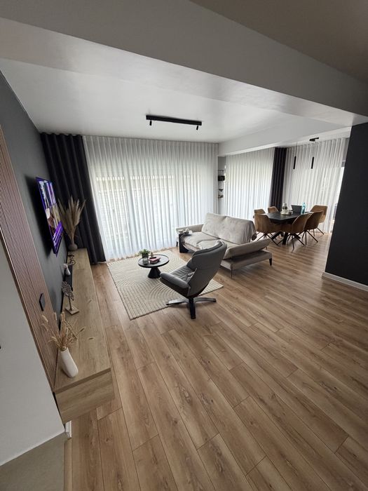 Vand Casa Single Tunari