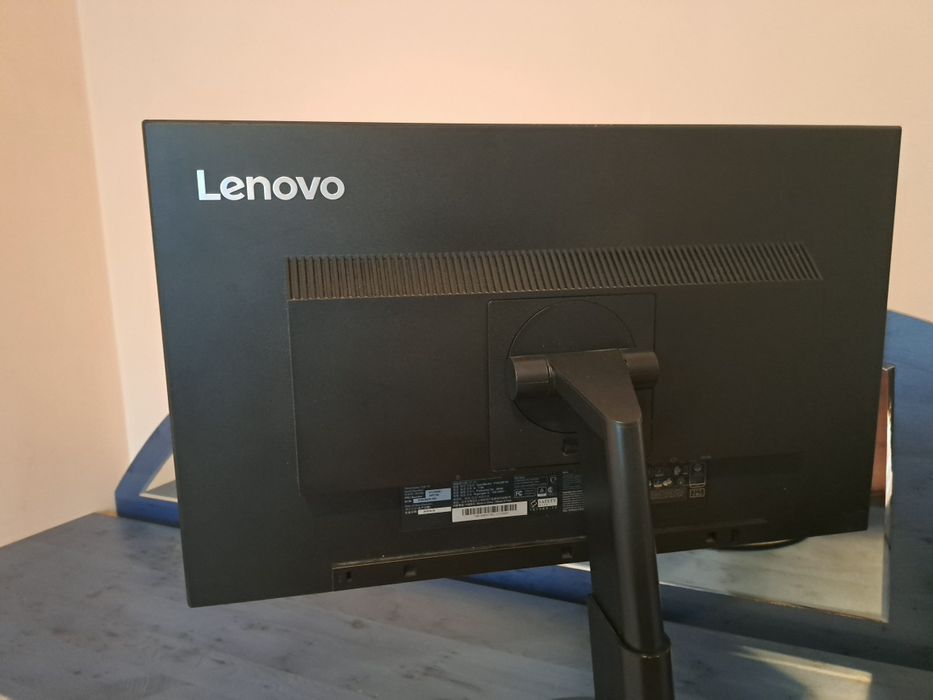 Монитори Lg,  lenovo