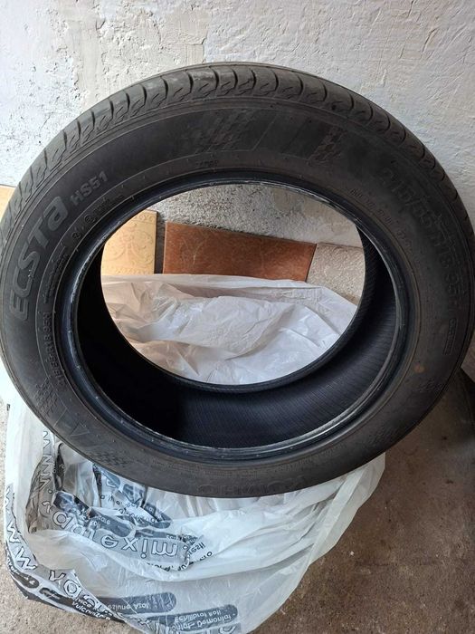 Vand 4 cauciucuri de vara folosite doar 2000 km