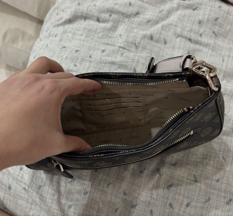Сумка Guess на плечо
