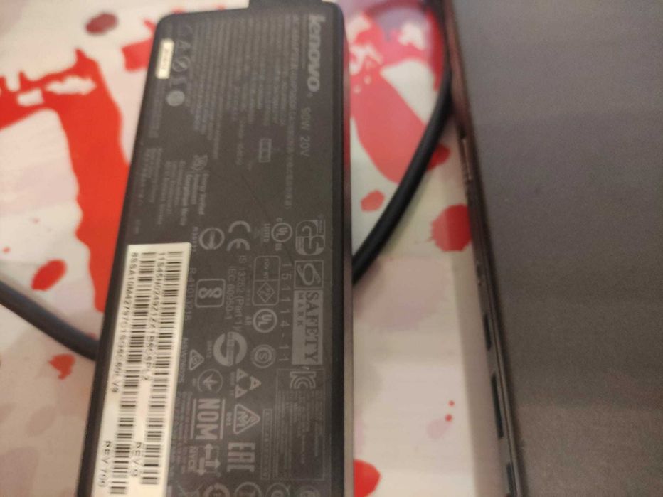 Lenovo thinkpad intel i5, fara rami si hdd, dar cu incarcator lenovo