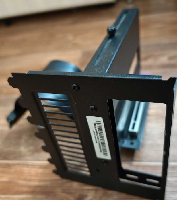 продам Cooler Master Vertical Graphics Card Holder Kit V2