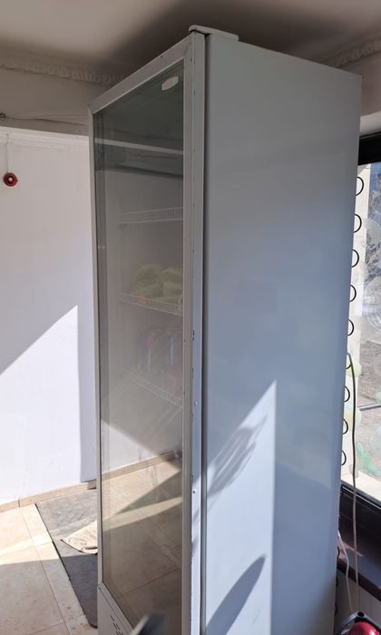 Холодильная витрина