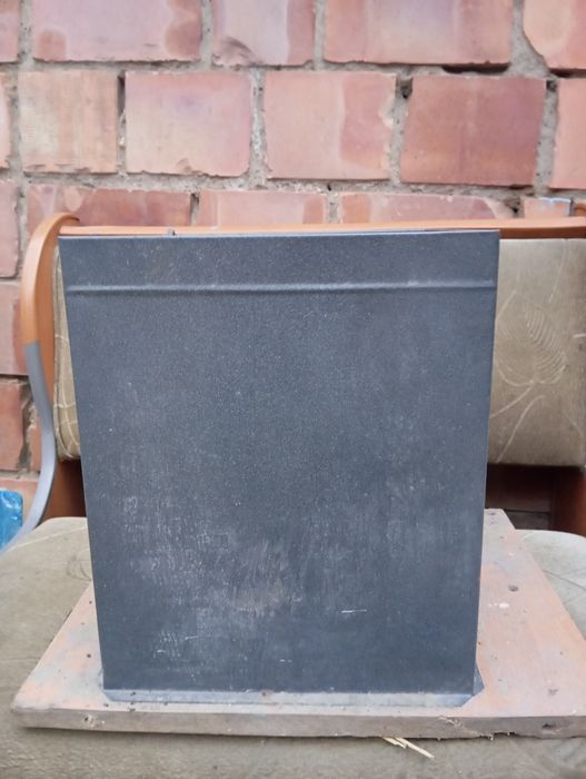 Продам измельчитель зерна.