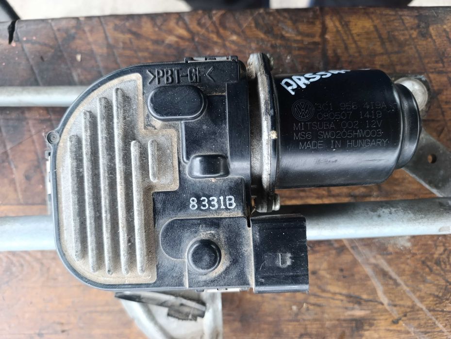 Механизъм с мотор за предни чистачки Passat 6 / Пасат 6 - 3C1955601