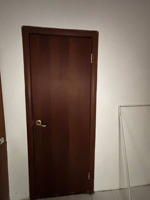 Бу есик сатылады