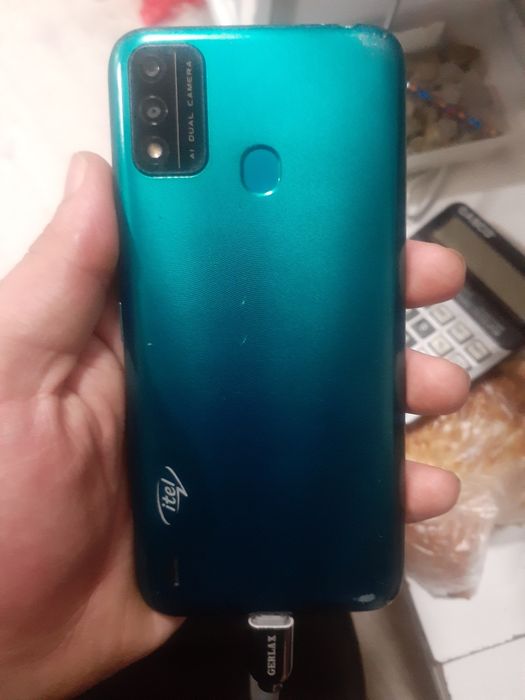 Itel i48 4/64 идеал