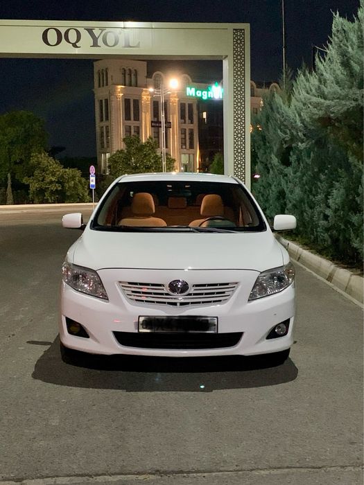 Srochno Toyota Corolla sotiladi
