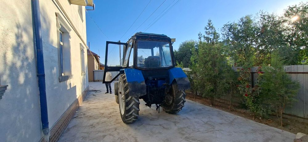 MTZ 80 Traktori sotiladi