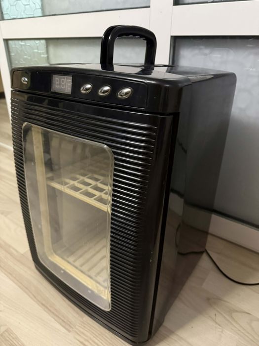 Инкубатор за яйца