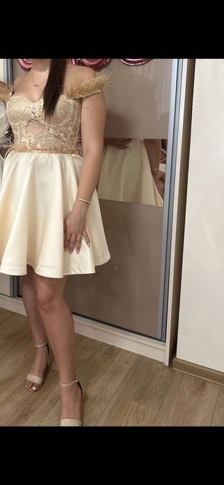 Рокля - обличана само веднъж по повод