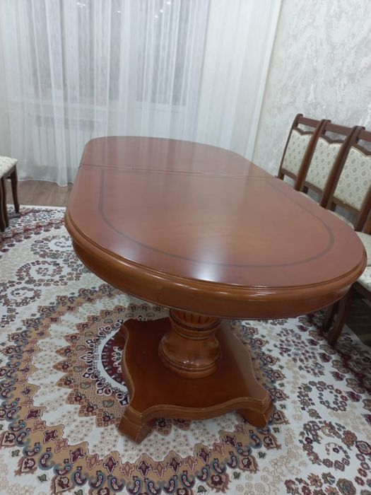 Продам стол в отличном состоянии