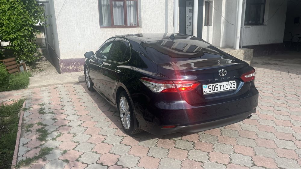 Toyota Camry 70