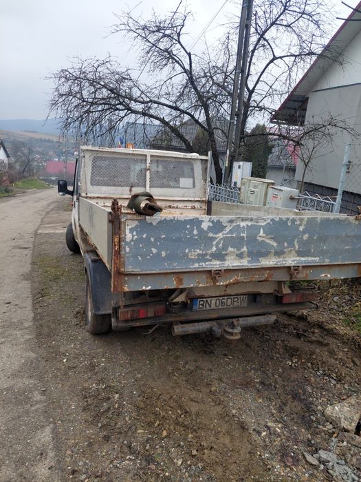 Vand lada camioneta basculabila