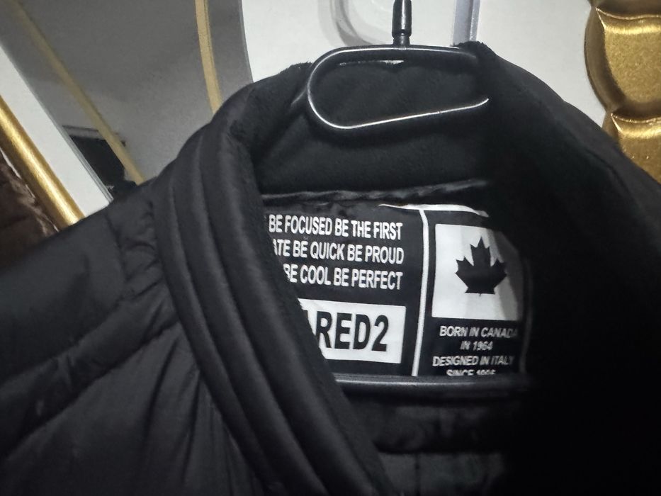 Geaca dsquared2 neagra/albastra