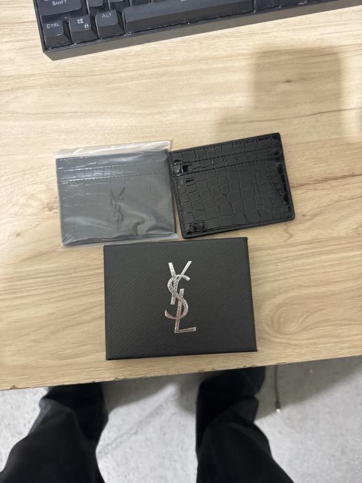 2 YSL cardholders