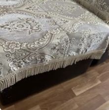 Продам диван 2,30см и пуфик 65см.