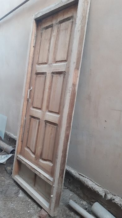 Эшик сотилади, ховлига