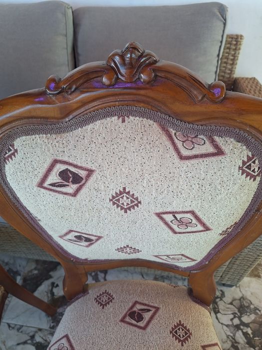 Четири стола от масив