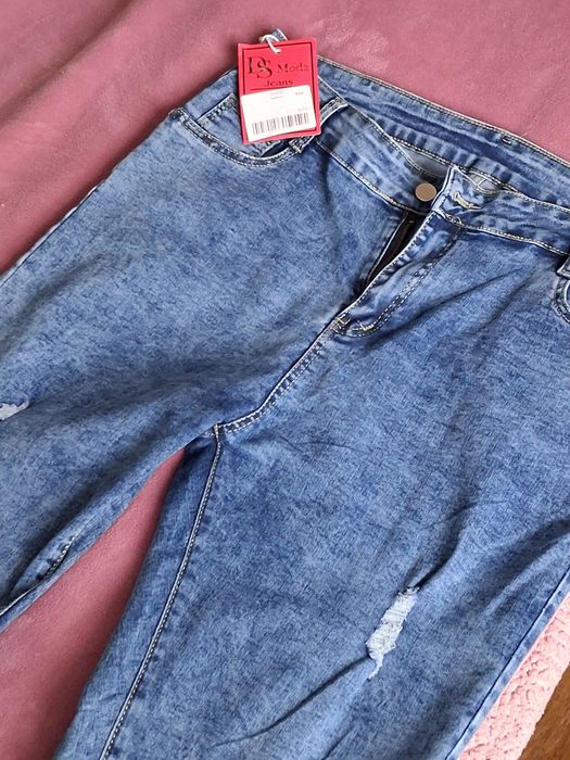 Джинсы новые,размер 50-52