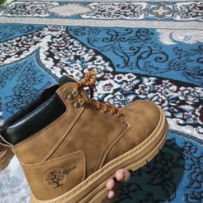 Timberland oyoq kiyimi. (sabok)