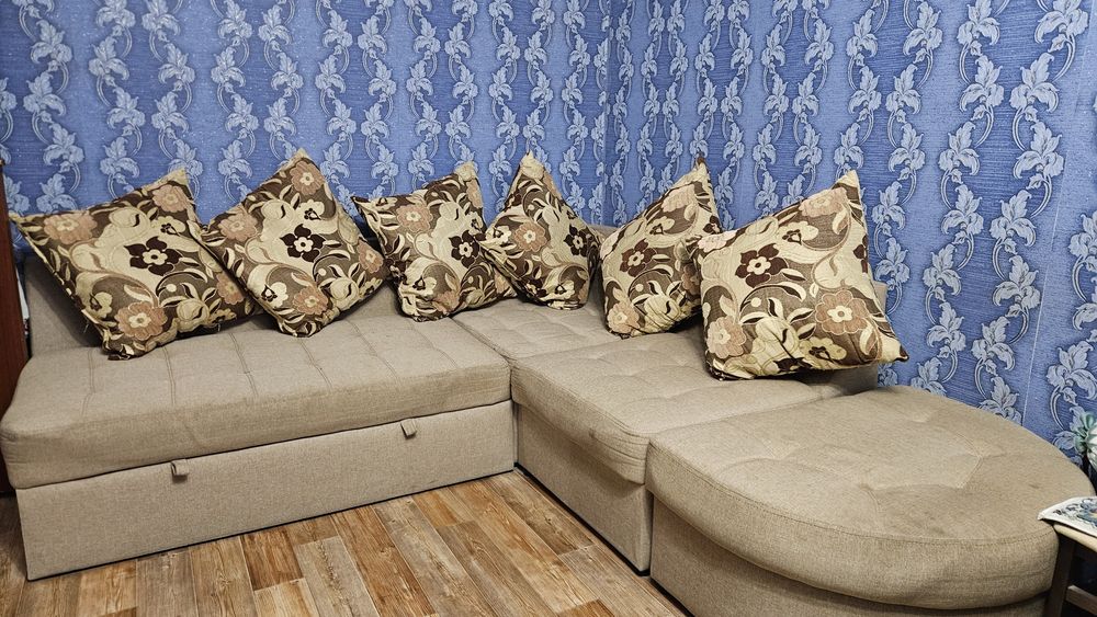 Продам угловой диван