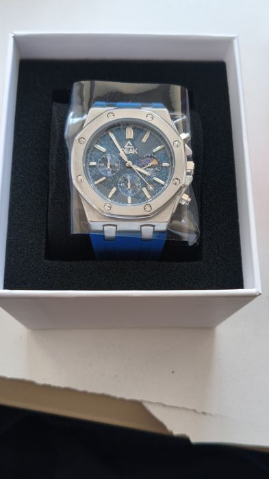 Часы мужские новые!!!