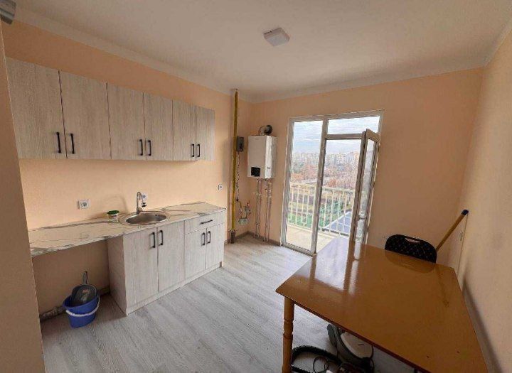 Sergeli tumani metro yaqnida arenda bezmakler