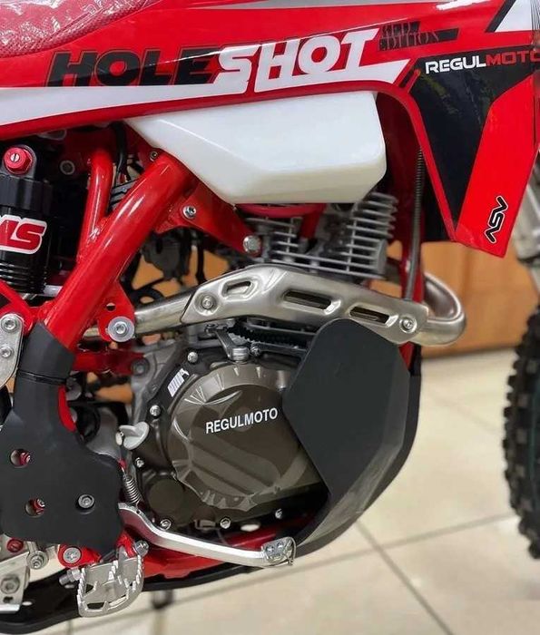 Мотоцикл Regulmoto Holeshot Red Edition