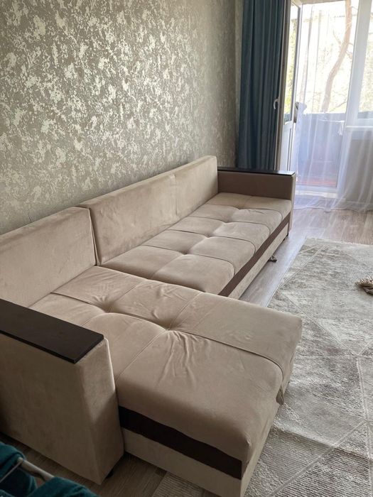 Продам диван 3м