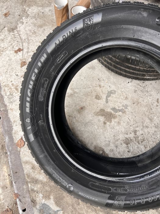 2 anvelope iarna 205/60/16 , Michelin , DOT 2021 , 6.4 mm