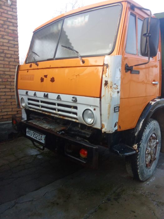 Kamaz sotiladi.