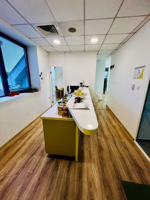 Дава се под наем Офис в София, Зона Б-18 - 230 кв.м за 1500 € - Снимка #11