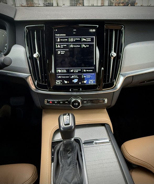 Volvo S90 D5 AWD INSCRIPTION ! Garantie 12 Luni !