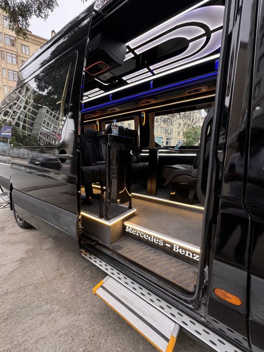 Mercedes benz SPRINTER